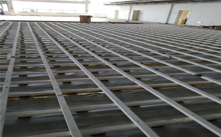 上海20厚風(fēng)雨操場(chǎng)地板廠家去哪找？