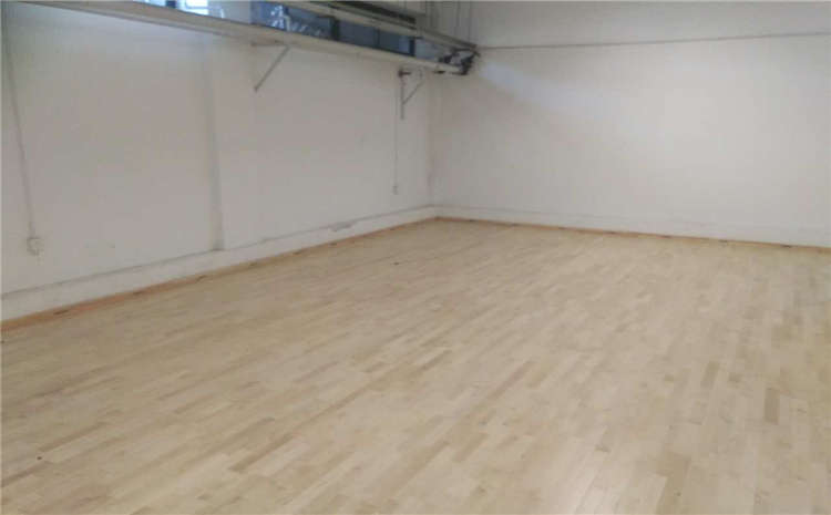 北京拼接板體育木地板造價(jià)是的多少？