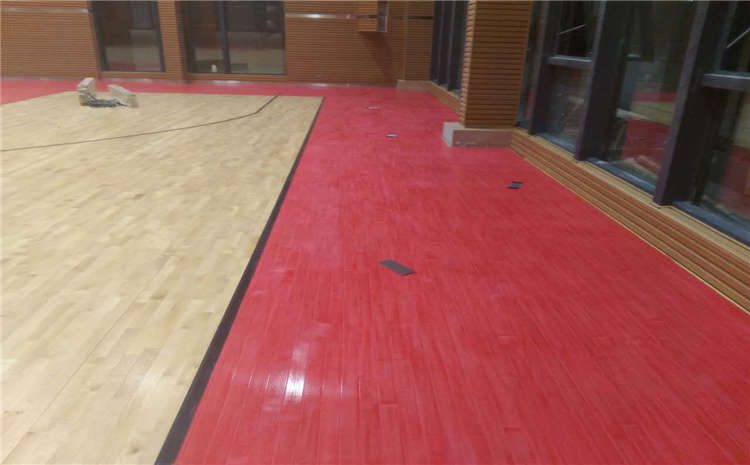 22厚籃球場(chǎng)實(shí)木地板造價(jià)是的多少？