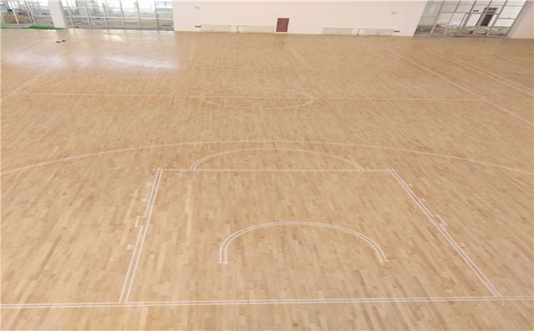 橡膠木體育木地板哪個品牌好？