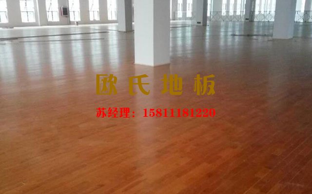 舞臺木地板廠家解析專業(yè)舞臺木地板的優(yōu)點——歐氏地板