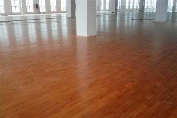 六盤水實(shí)木運(yùn)動(dòng)地板，貴州實(shí)木運(yùn)動(dòng)地板，實(shí)木運(yùn)動(dòng)地板