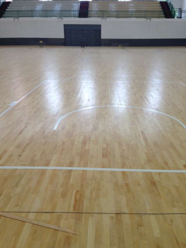 內(nèi)蒙古體育館籃球場運(yùn)動木地板
