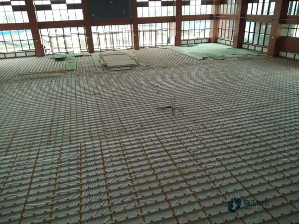 體育館實(shí)木運(yùn)動(dòng)地板如何選擇呢？